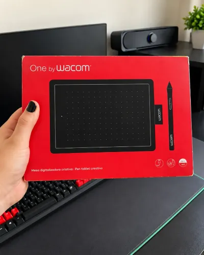 Mesa Digitalizadora One by Wacom + Caneta + Caixa | Usada 1x