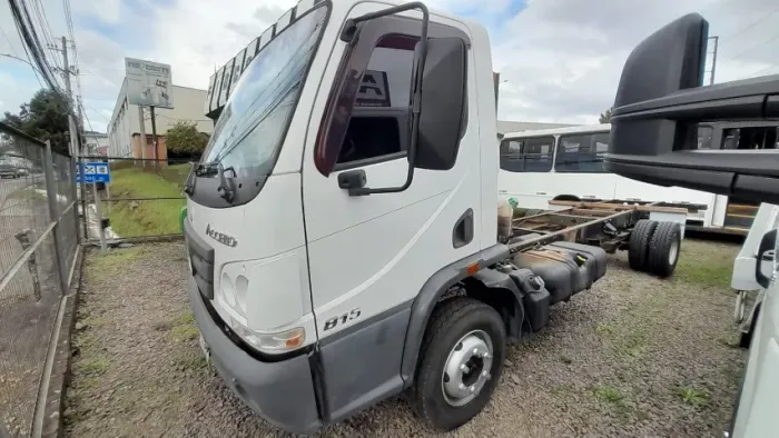 Accelo 815