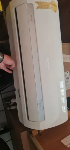 Ar condicionado split Springer Midea 9000