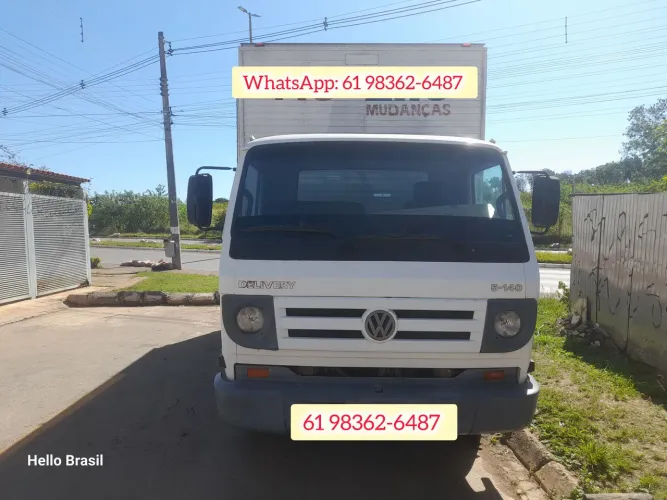 Caminhão Baú Super Conservado