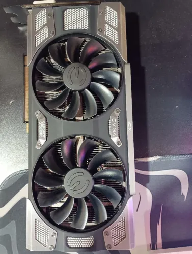Placa de vídeo GTX 1080 FTW2 8GB completa com poster original