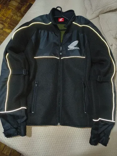 Jaqueta Honda