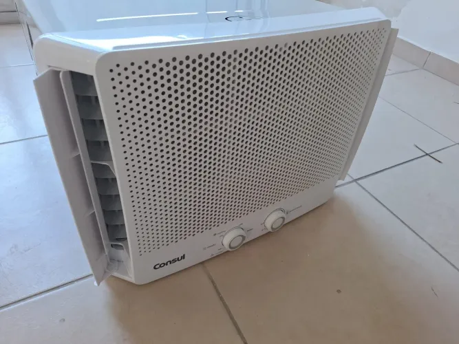 Ar Condicionado de Janela Consul 7500BTU (Funcionando)