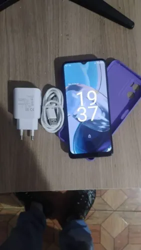 Celular moto e22