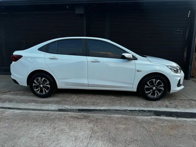 Chevrolet Onix Plus LT 1.0 12V Flex Mec. 4P 2020