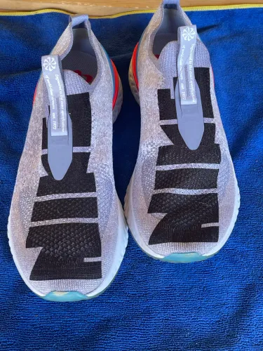 Tênis Nike Epic Phantom React Flyknit  Numeração 41.