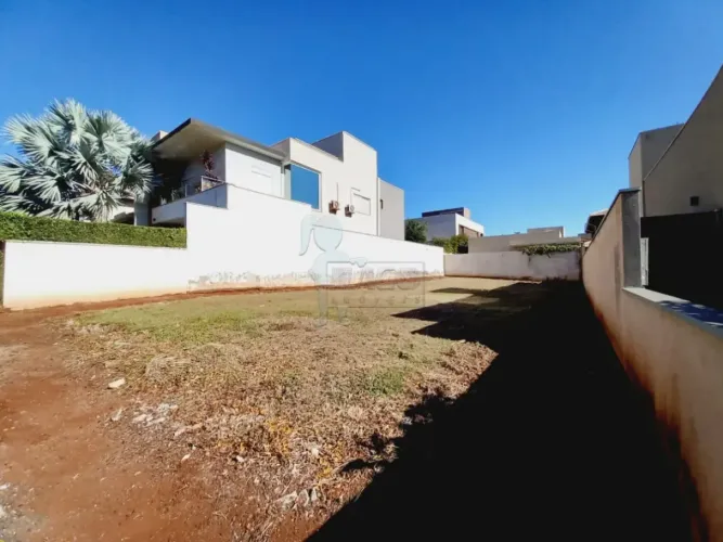 Terreno de 270m² à venda em condomínio - Recreio das Acácias