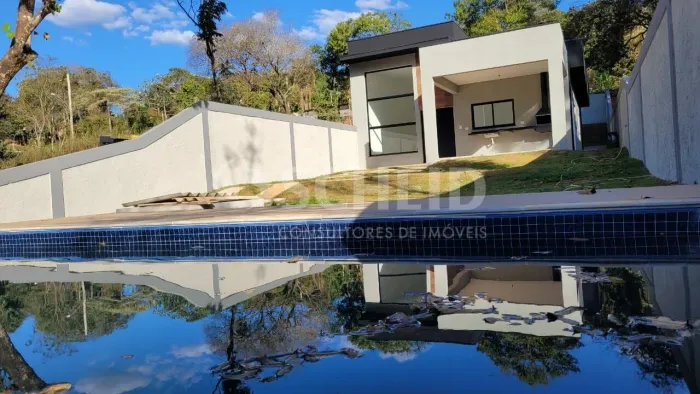 CASA COM PISCINA EM MAIRIPORÃ