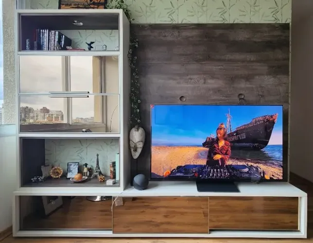 Rack Painel para TV em MDF 26mm (2,55m x 2,00m) - Impecável