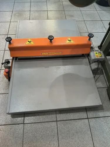 Corte e Vinco semi automático 127V