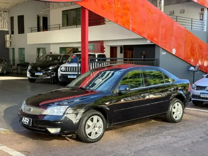Ford Mondeo Ghia 2.0 16V 143cv 4P AUT 2005