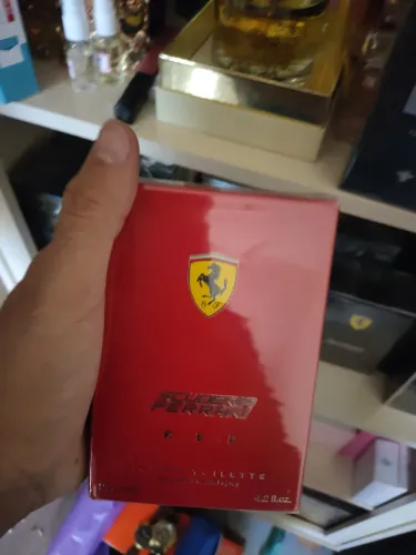 Perfume Ferrari red