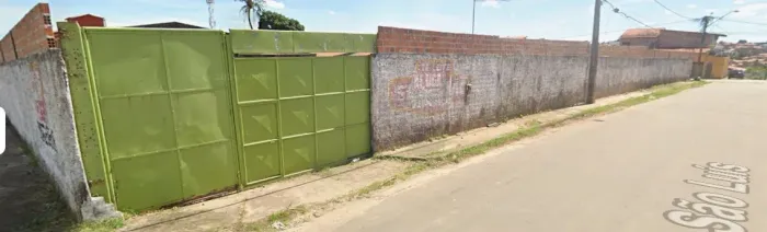 Alugo terreno no Tirirical próximo ao Banco do Brasil