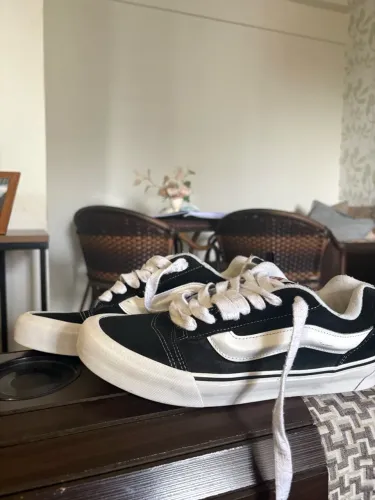 Tênis Unissex Ua Knu Skool Preto Vans