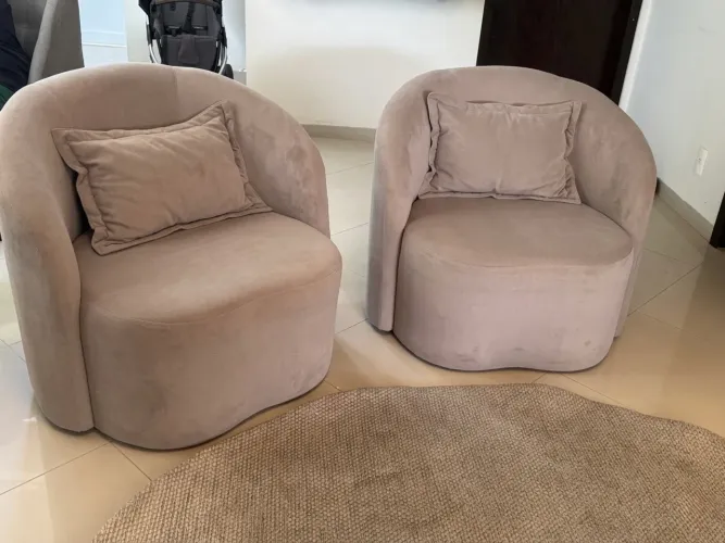 2 poltronas em linho boucle 