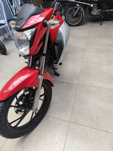 Titan 160