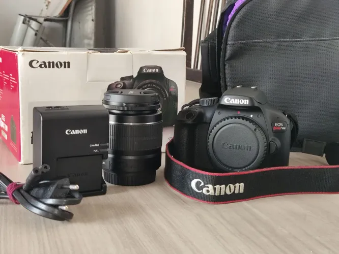 Canon EOS Rebel T100