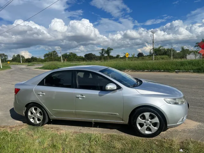 Kia Motors Cerato 1.6 16V Mec. 2010