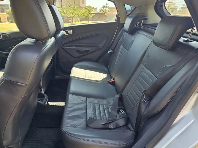 Ford Fiesta Tit./tit.plus 1.6 16V Flex Aut. 2015