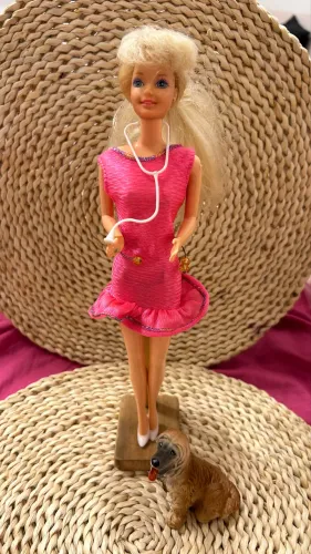 Barbie Estrela veterinária 1992