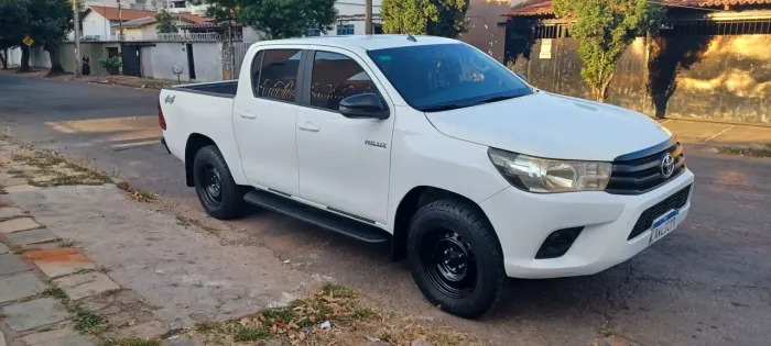 Toyota Hilux CD 4X4 2.8 Diesel Mec. 2020
