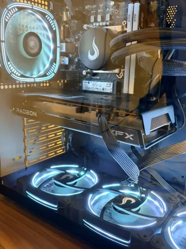 Placa de Video XFX Radeon 6650 XT 8GB - USADA em perfeito estado