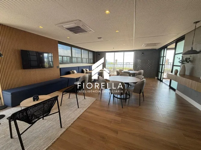 Studio novo, pronto para morar, com vaga de garagem, no bairro Estreito em Florianópolis