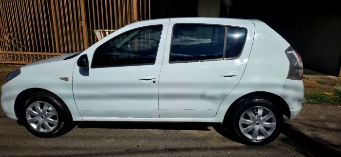 Renault Sandero Authentique Hi-flex 1.0 16V 5P 2014