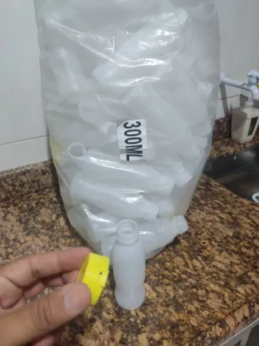 Garrafas 300ml novas nunca usadas