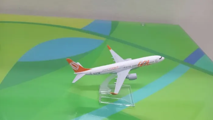 AVIÃO MINIATURA GOL - 16cm PRESENTE, DECORAÇÃO E DESTAQUE