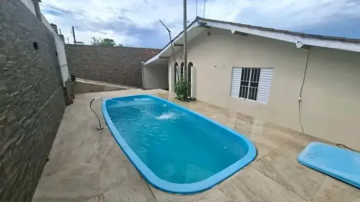 Casa pra vender no cj. Orlando Lobato