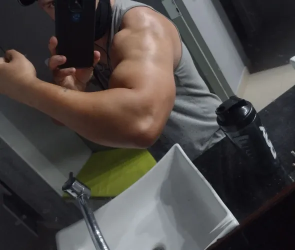 Transforme seu corpo com treino personalizado e resultados reais.