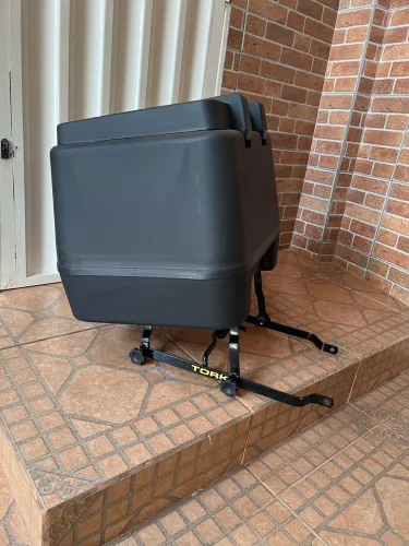 Baú para moto com suporte 80 Litros