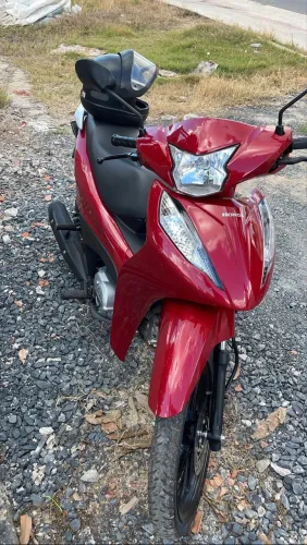 Biz muito nova cor vermelha a mais bonita