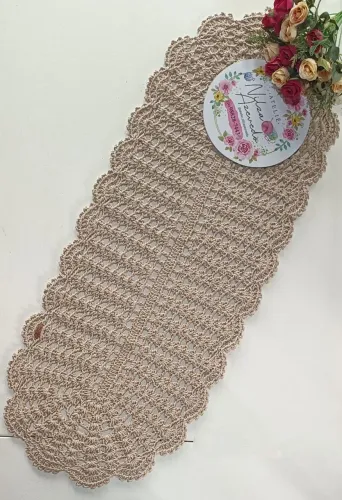 Trilho de Mesa de crochê
