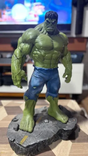 Estatuo Resina HULK 