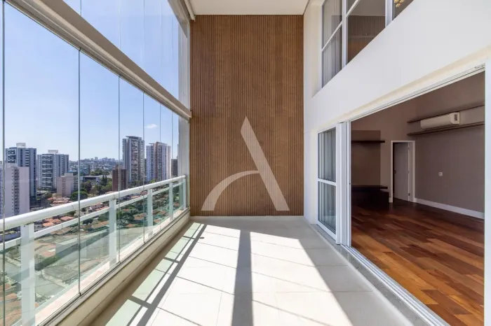 Apartamento com 4 Suítes para venda ou locação no Taquaral Campinas-SP com 184m²