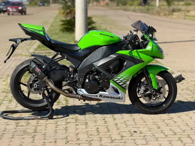 ? Kawasaki ZX-10R 1000cc | 200cv | IPVA 2026 Pago | Impecável | R$ 37.000