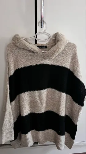 Blusas de malha Anselmi e Biamar