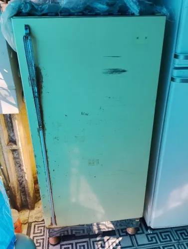 Vendo geladeira antiga funcionando