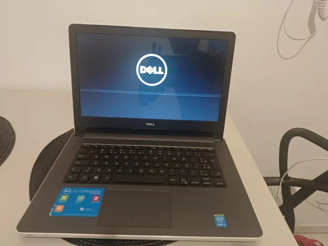 Notebook Dell Inspiron 14 (i3, 4GB, 1TB HD) - Perfeito p/ Estudos e Escritório