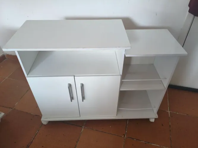 Armário de chão bem novo não entrego