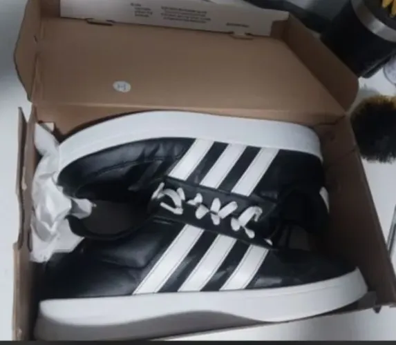 tenis Adidas 