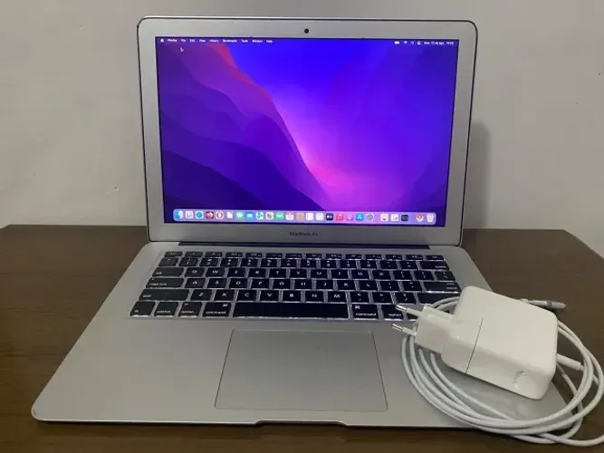 Apple MacBook Air 13" (2015) - Core i7 - 8GB RAM - 128GB