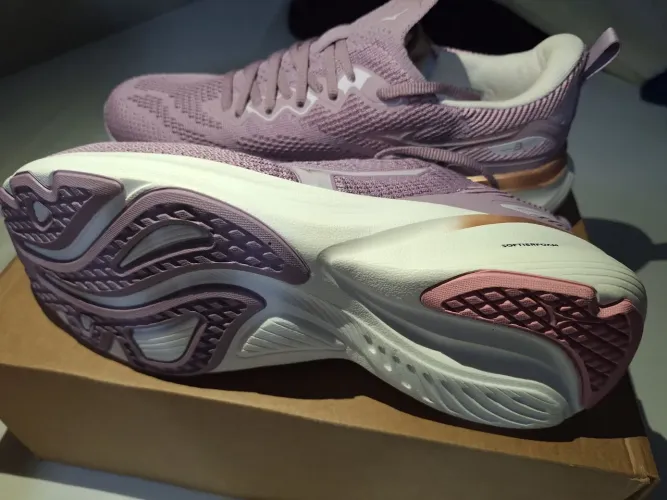 Tênis de Corrida Mizuno Glow 3