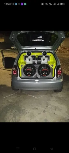 Vendo ou troco paredão de som peças originais sem reparo, único dono