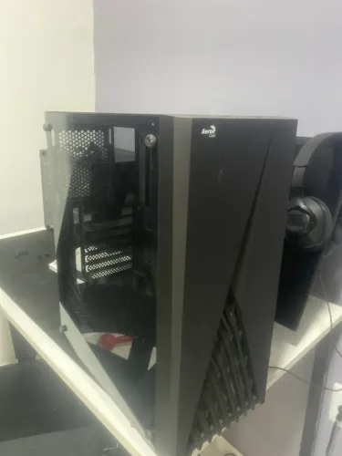 Gabinete Aero Cool + fonte 500w