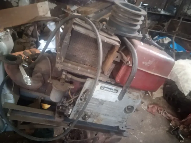 Câmbio yanmar com motor Tramontini