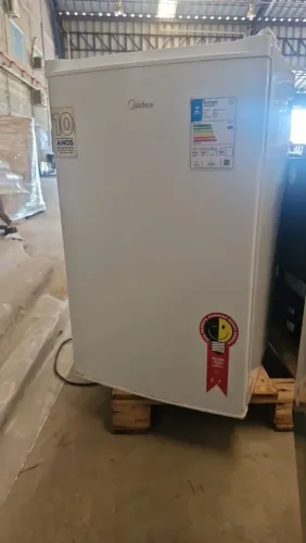 Frigobar midea 124 L