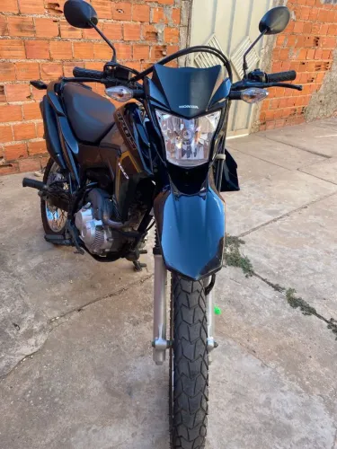 Vende-se Honda Bros 160 ESDD